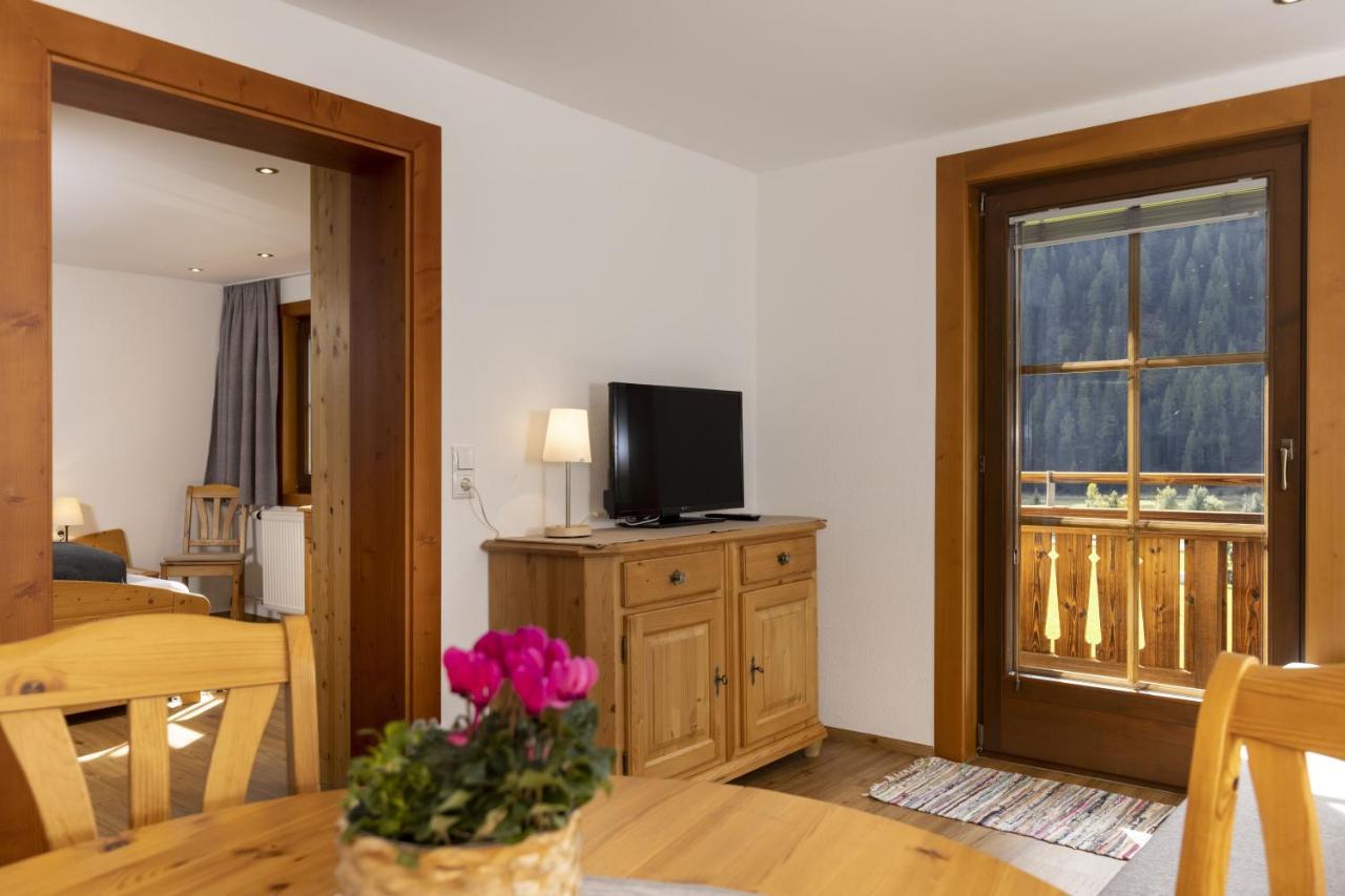 Apartamento Haus Arnika Sankt Jakob in Defereggen Exterior foto